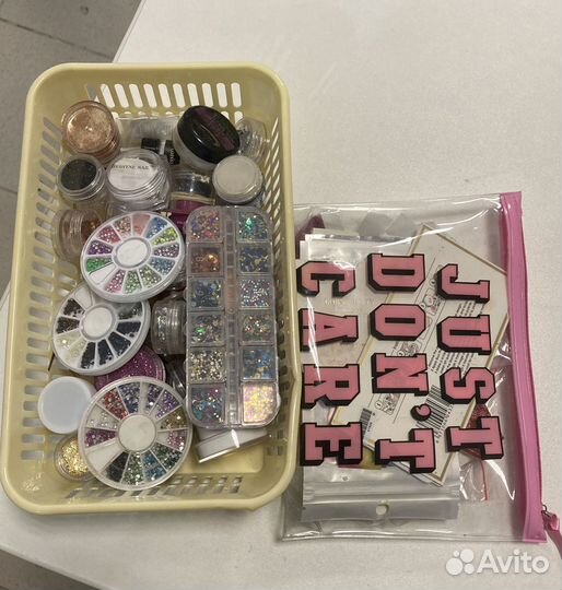 Гель лак для ногтей, наклейки, блестки