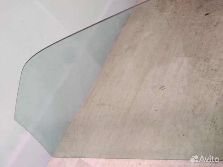 Стекло двери переднее правое Vw Pointer 1.0 BJR