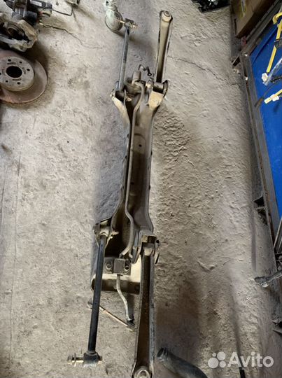 Задняя балка Hyundai Sonata 5