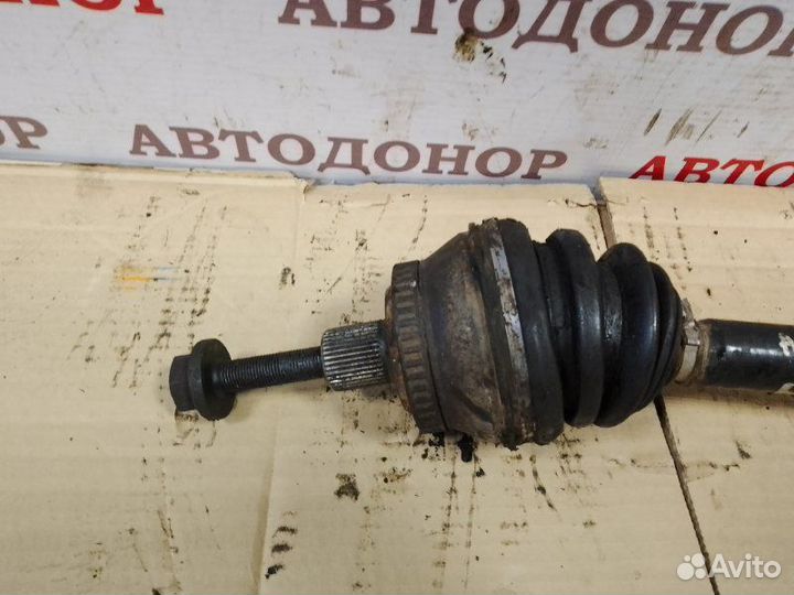 Полуось привод передний правый Audi A4 B6 2.5D