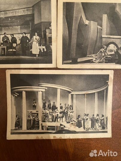 Открытки с сюжетными сценами