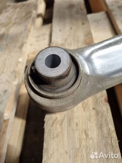 Рычаг передний левый нижний BMW 6 31126794203