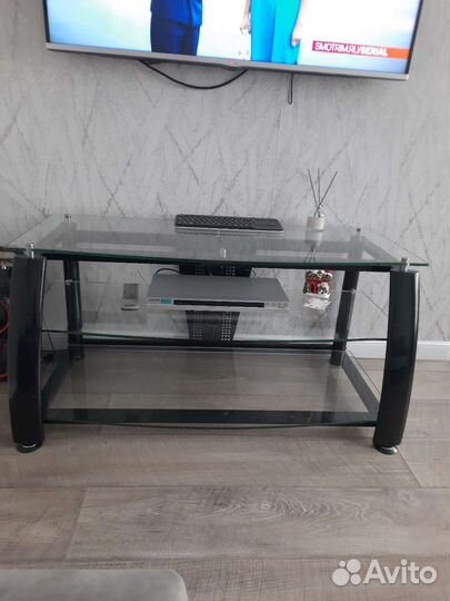 Продам тумбу под тв