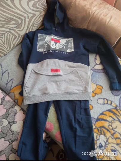 Спортивный костюм