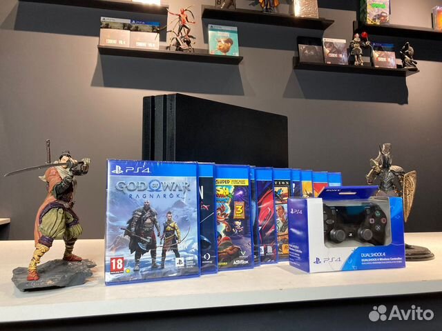 Ps4 pro 1tb + игры + 2 Геймпада