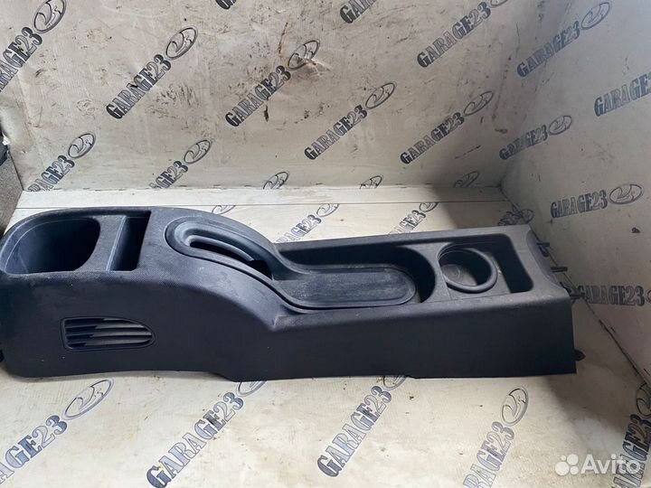 Консоль центральная peugeot 1007