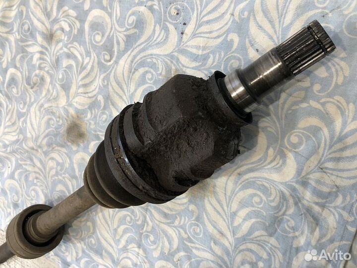 Привод передний правый Toyota Carina МКПП 5AFE