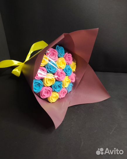 Розы из Настощего Шоколада - 19 шт в Букете