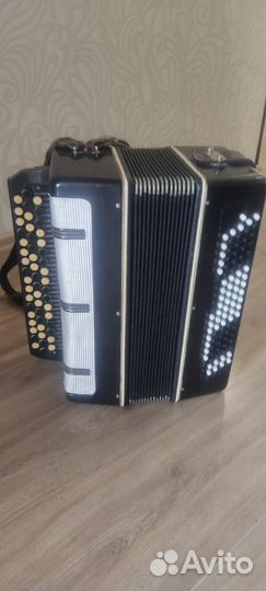 Баян