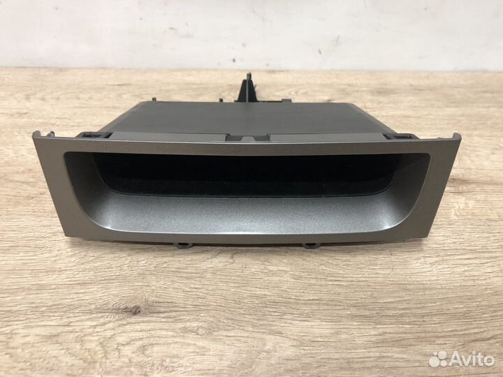 Ящик центральной консоли Peugeot 408