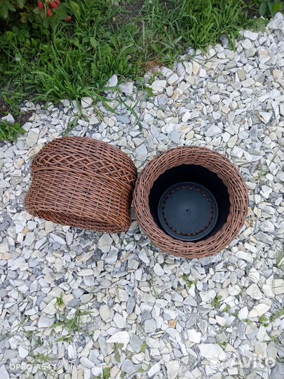 Кашпо из ротанга
