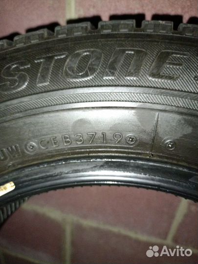 Bridgestone Blizzak VRX 165/70 R14