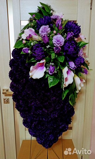 Венки в Саратове с бесплатной доставкой