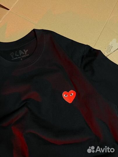 Футболки Comme Des Garçons