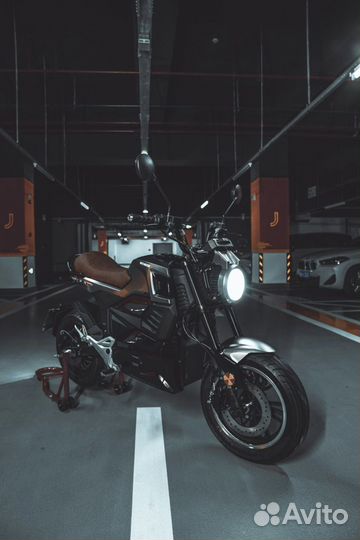 Электрический скутер E-Vidar 4000W 72V 50Ah EEC