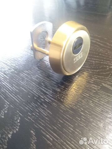 Броненакладка на замок