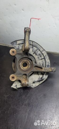 Кулак поворотный правый Chevrolet Aveo t300