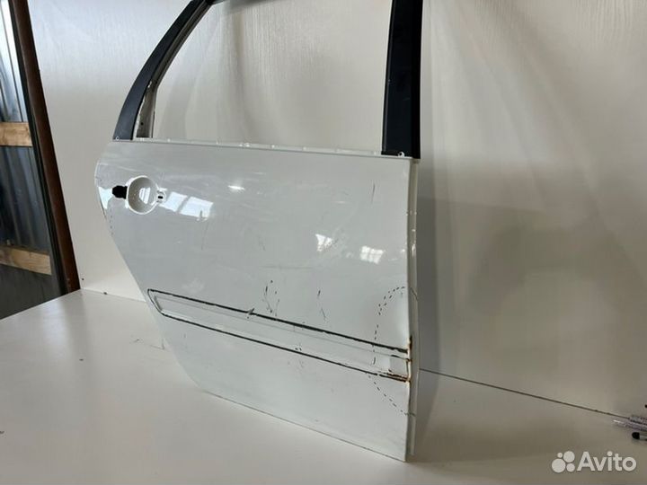 Дверь боковая задняя правая LADA Granta 2011