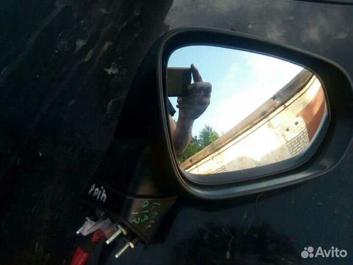 Lexus NX зеркало правое
