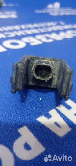 Датчик удара Toyota Rav4 кроссовер 1AZ-FE 2008