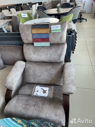 Кухонный стол стулья диваны