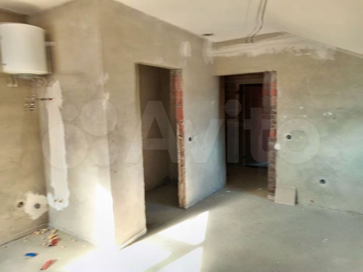 Доля в квартире-студии, 30 м², 2/2 эт.