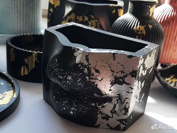 Интерьерные изделия из гипса