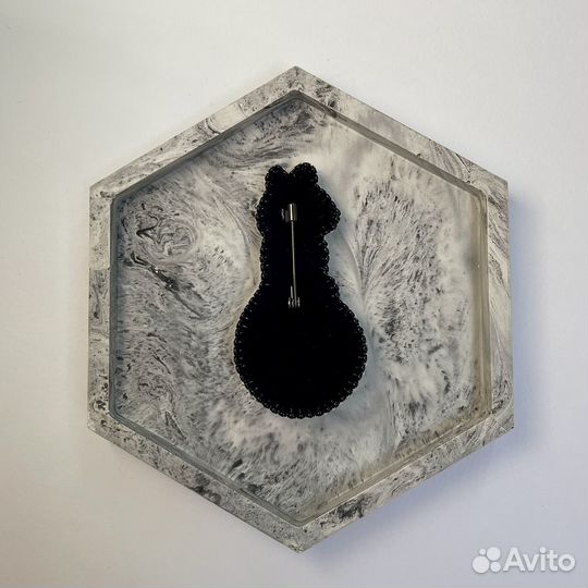 Брошь ручной работы