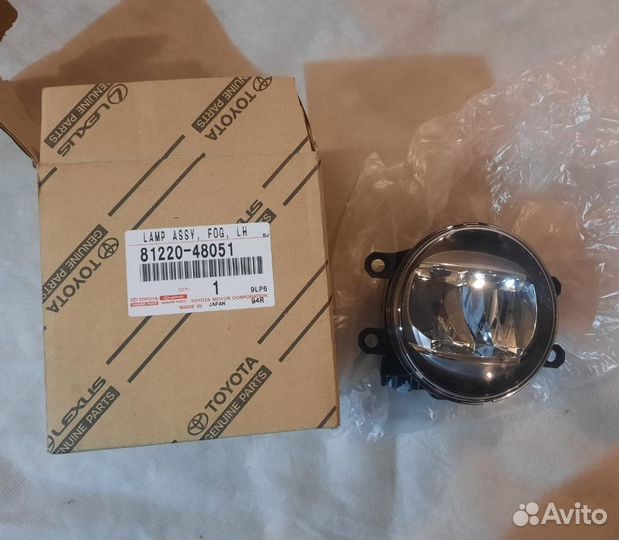 Передняя левая фара (птф) LED на toyota Оригинал