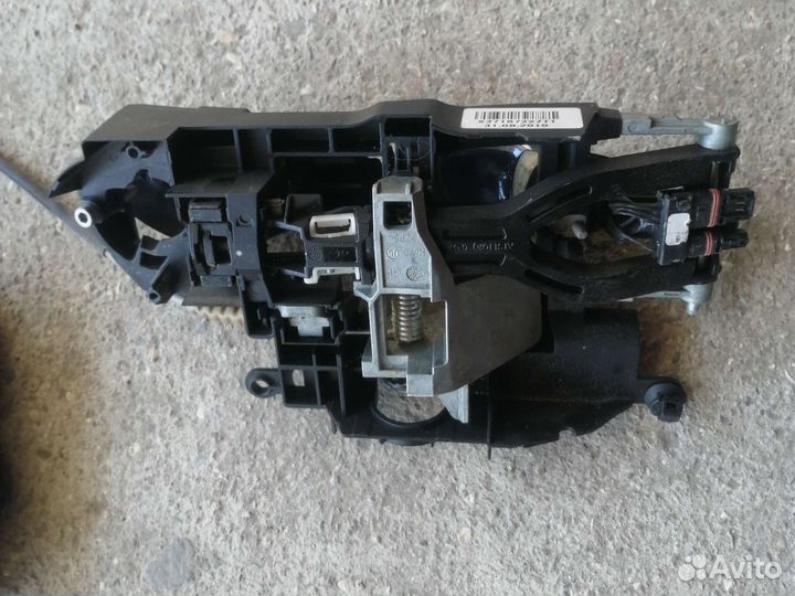 Замок задней левой двери BMW 5-series F10