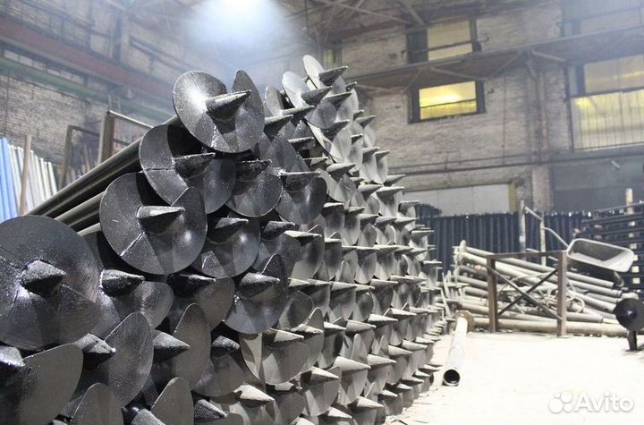 Металлические сваи с установкой