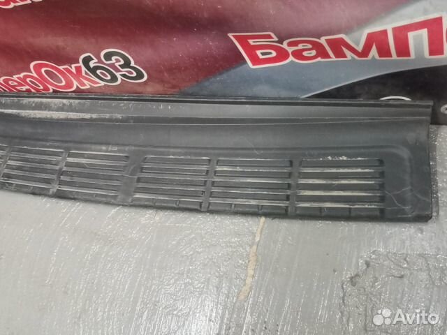 Накладка бампера задняя Land Cruiser 200