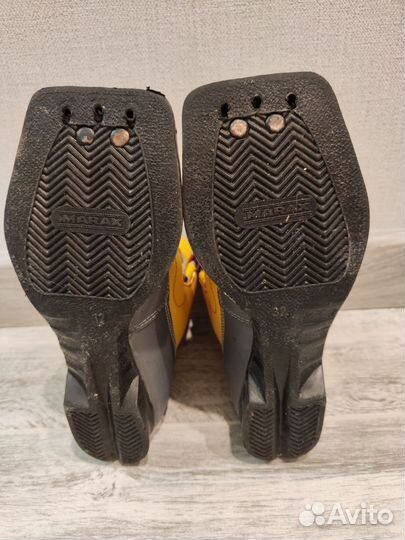 Лыжные ботинки размер 32