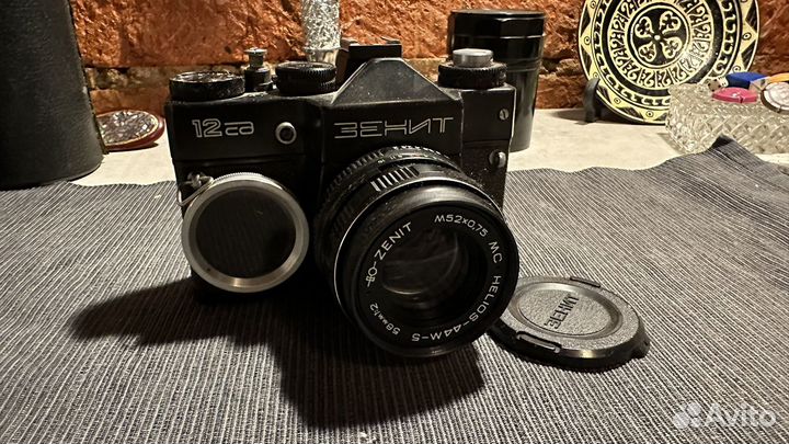 Фотоаппараты Зенит (+ есть обьективы)