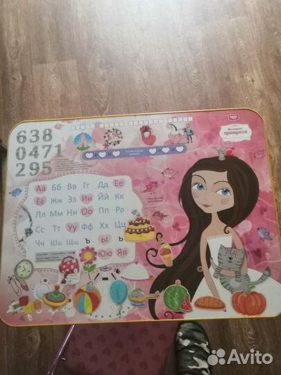 Продам детский стол со стулом