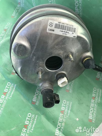 Усилитель тормозов вакуумный Mercedes-Benz W220