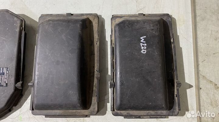 Крышки блоков предохранителей Mercedes Benz W220