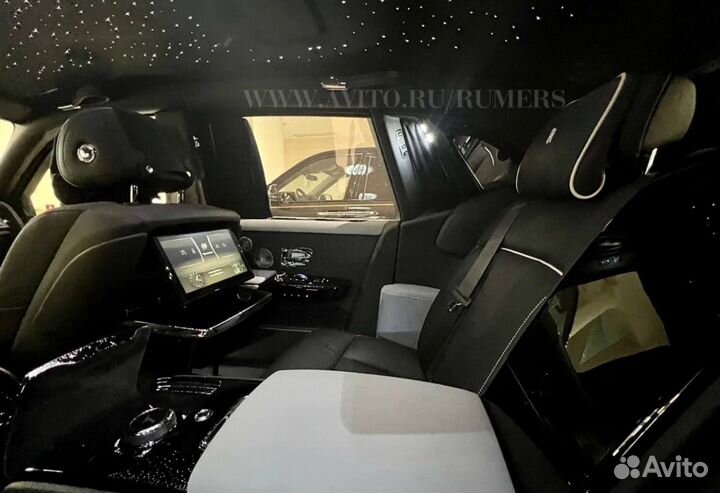 Звездное небо в автомобили Кадиллак