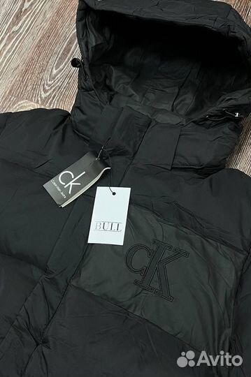 Уютная зимняя куртка Calvin Klein