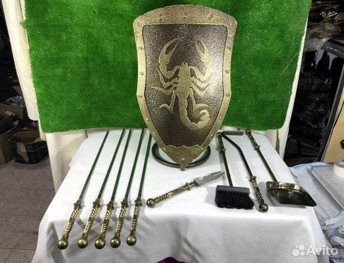 Подставка под шампуры Щит