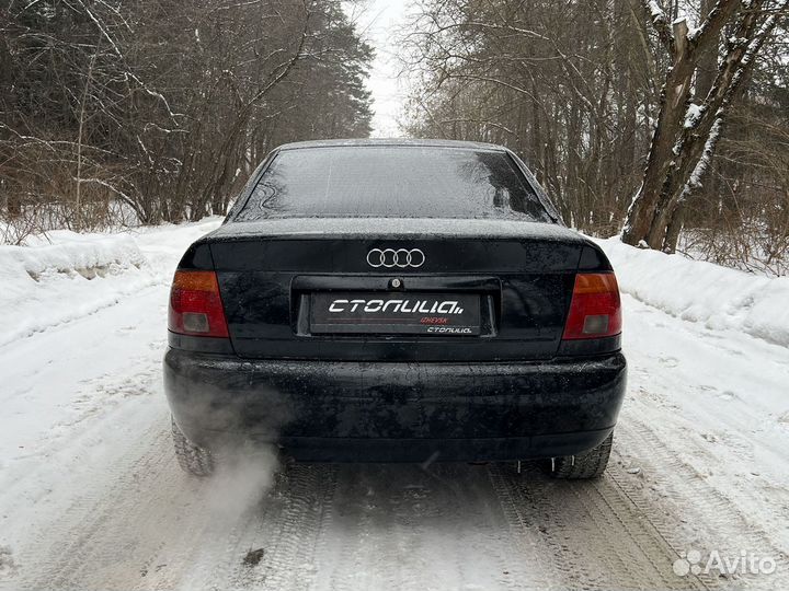 Audi A4 1.8 МТ, 1995, 247 700 км