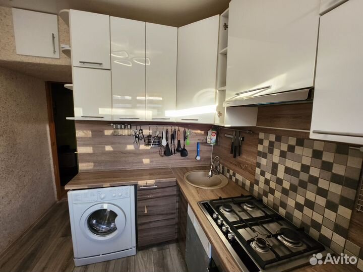 Кухонный гарнитур угловой в хрущевку бу