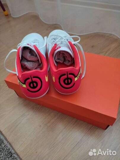 Продам бутсы