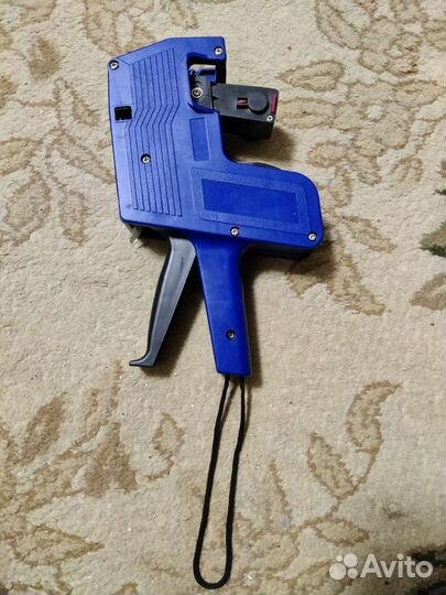 Ценники, этикет-пистолет, кассовая лента