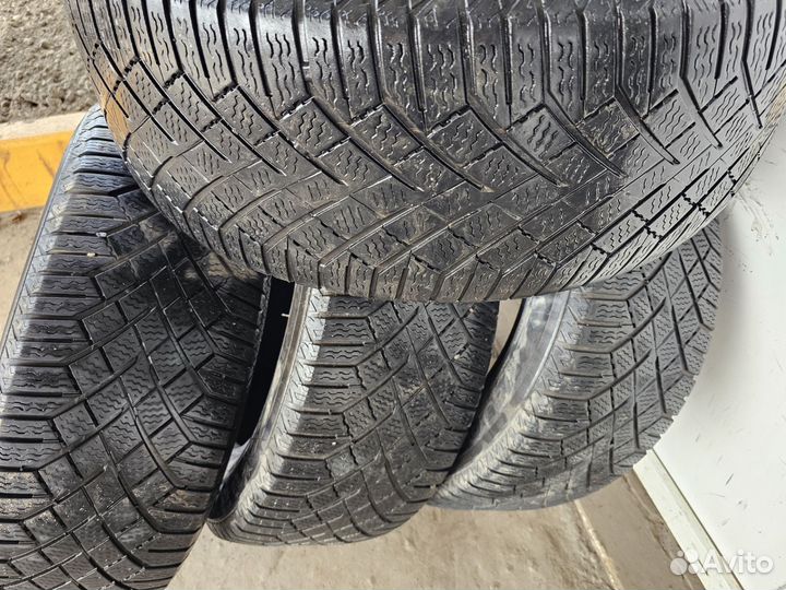 Continental ContiVikingContact 7 SUV 235/55 R18 104T