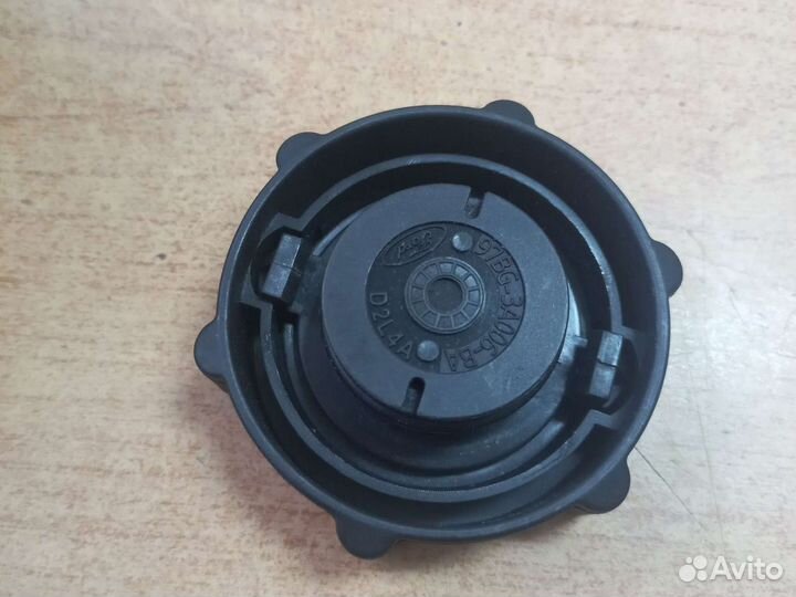 Бачок Гура Форд Фокус 3