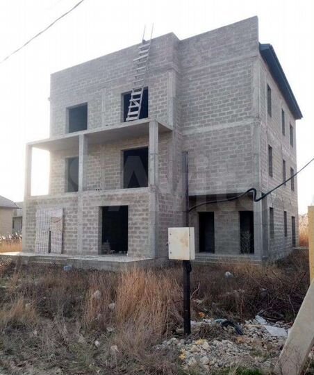 Дом 421,2 м² на участке 5 сот.