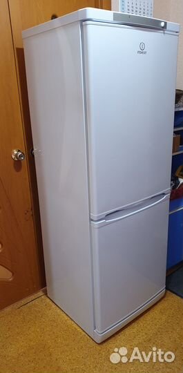 Холодильник Indesit SB 167