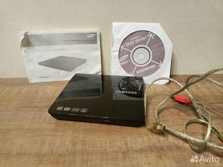 Samsung Portable DVD SE-208