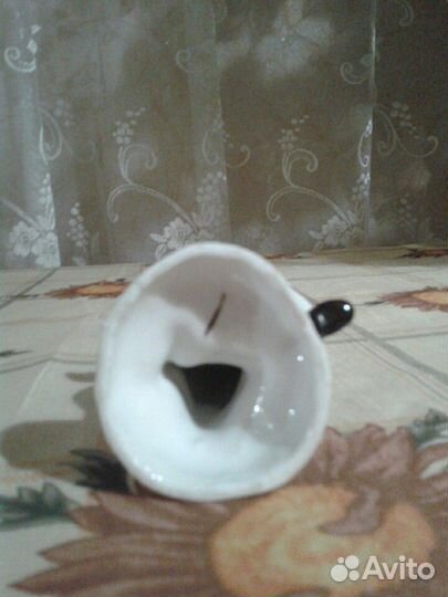 Фарфоровая статуэтка